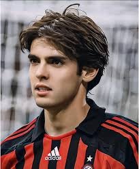 佐藤辉明火力全开独走全垒打、打点同步领先 有望挑战令和第二位三冠王｜日职